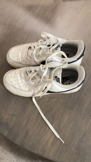 Classic White Sneakers nike