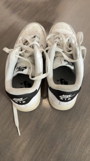 Classic White Sneakers nike