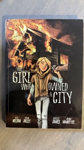 Graphic Universe: A City on the Edge